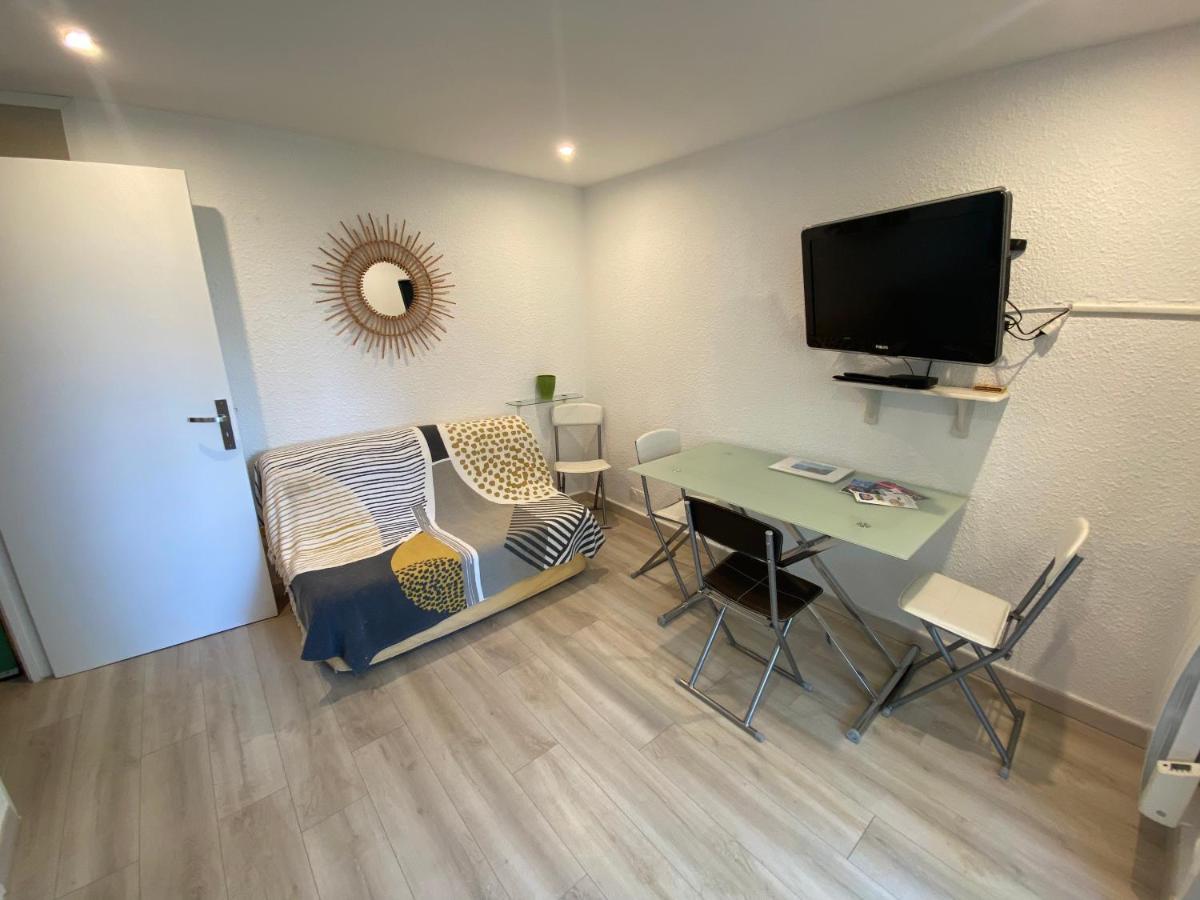 Appartement Bord De Mer - St Raphael Corniche D'Or Saint-Raphael  Ngoại thất bức ảnh